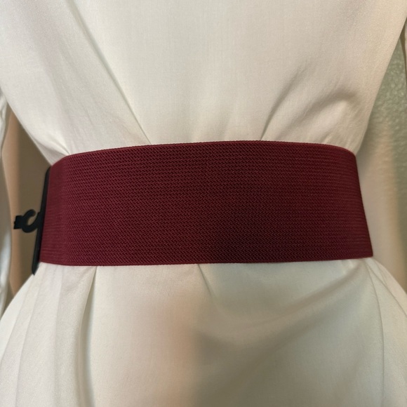 Burgundy PU leather circle buckle rhinestone details elastic waistband belt - Picture 4 of 8